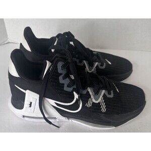Men's NIKE Lebron James Witness  6 VI Sneaker sz 9   Black & White DO9843-002